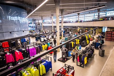 adidas sample sale herzogenaurach|adidas olympiaring 3 deutschland.